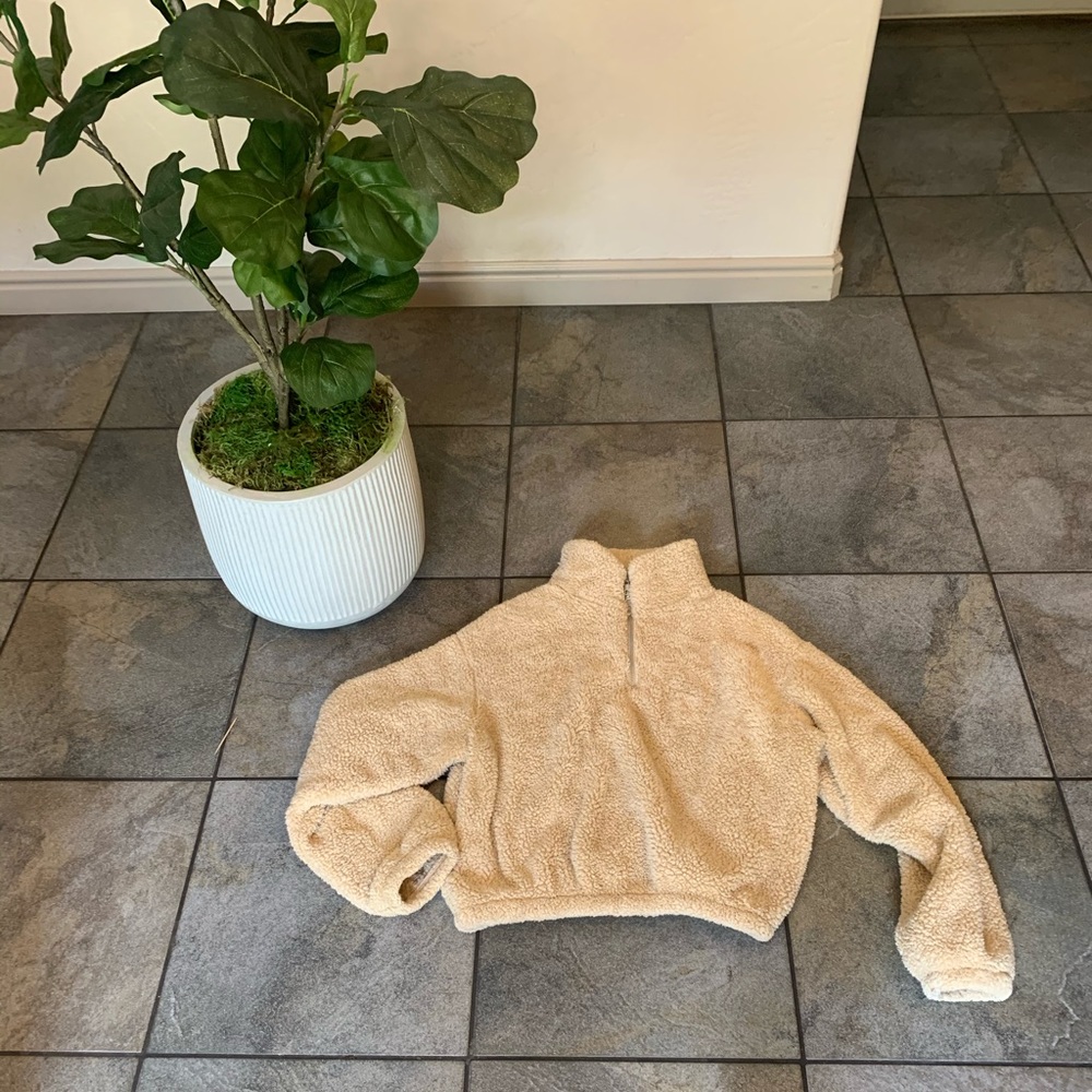 H&M Sherpa pull over